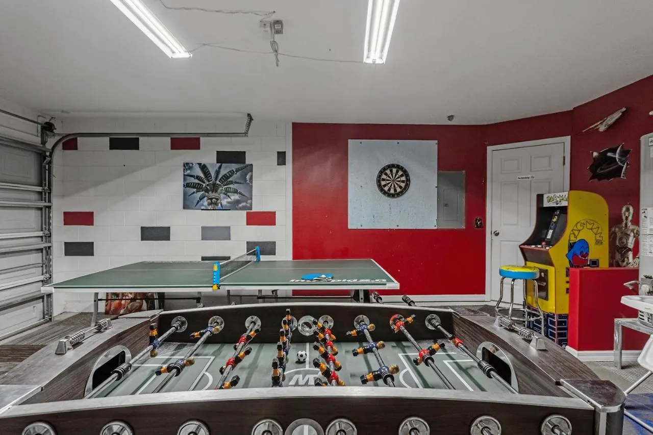 Villa Solana Tropical House With Pool, Game Room Near Disney Davenport