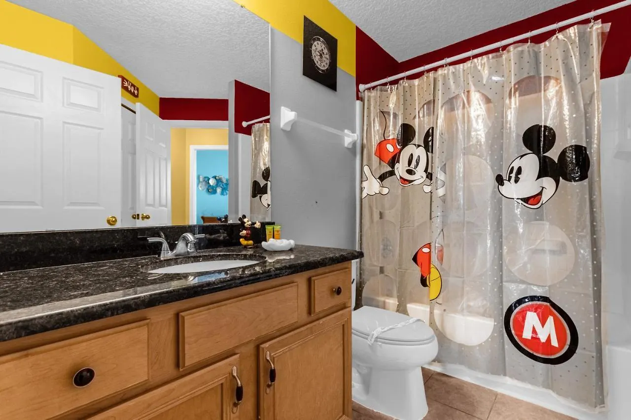 Solana Tropical House With Pool, Game Room Near Disney Davenport